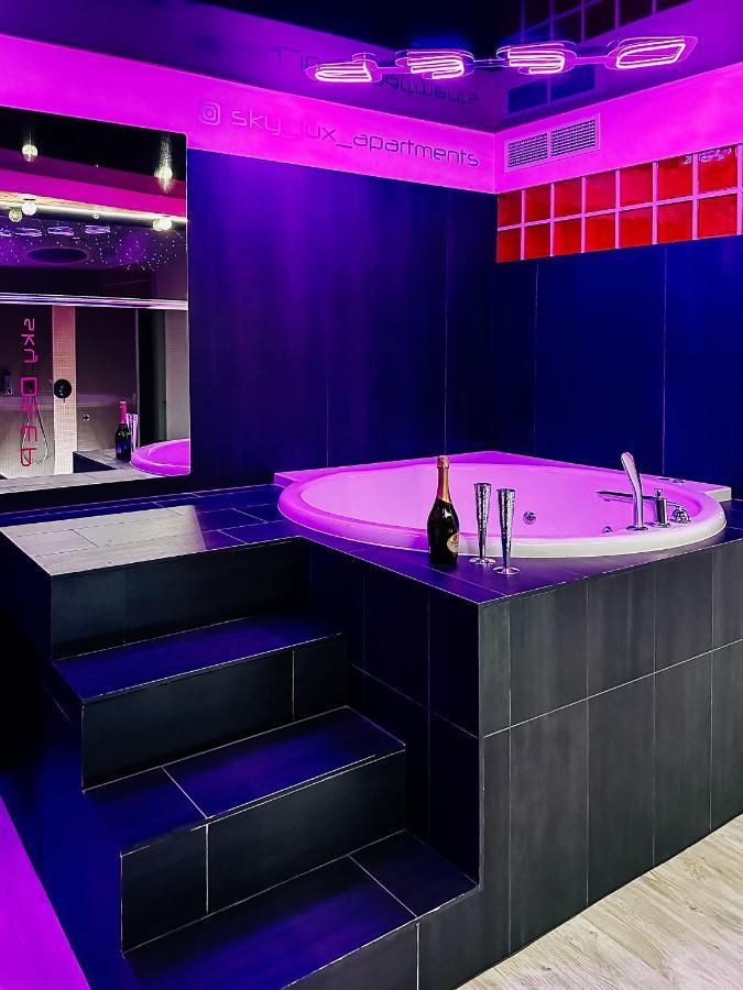 Sky Deep Jacuzzi 30 Floor Lejlighed Klaipėda Eksteriør billede